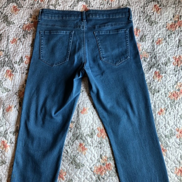 Forever 21 ankle cropped, mid-rise jeans - Picture 2 of 4